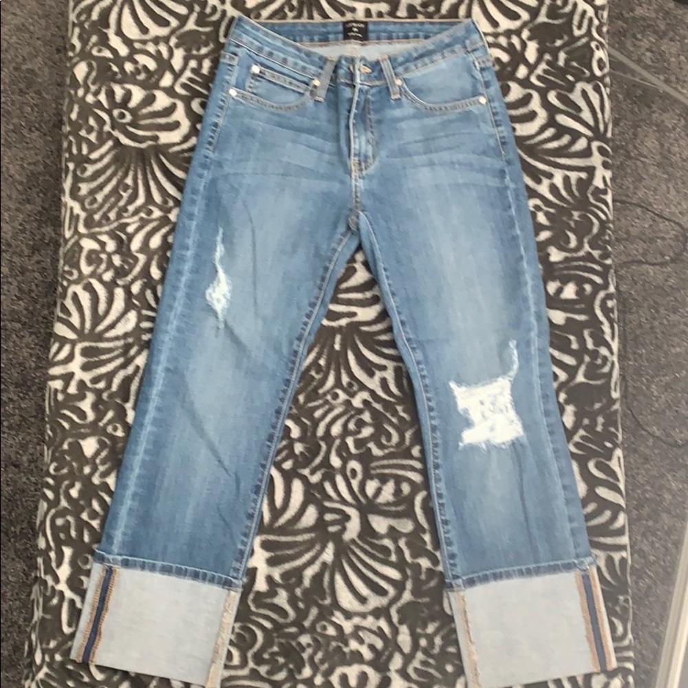 Distressed Jeans - Picture 3 of 4